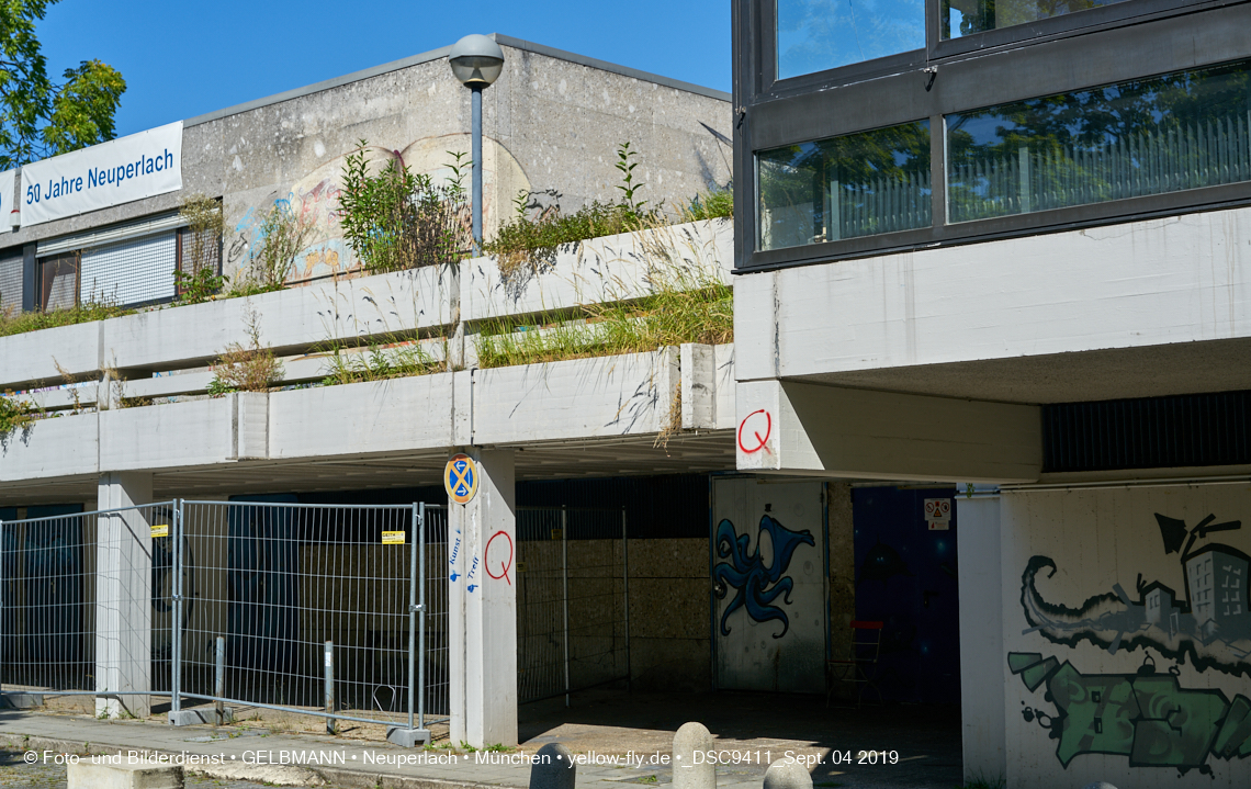 04.09.2019 - Einkaufs- und Wohnzentrum Quiddestraße in Neuperlach